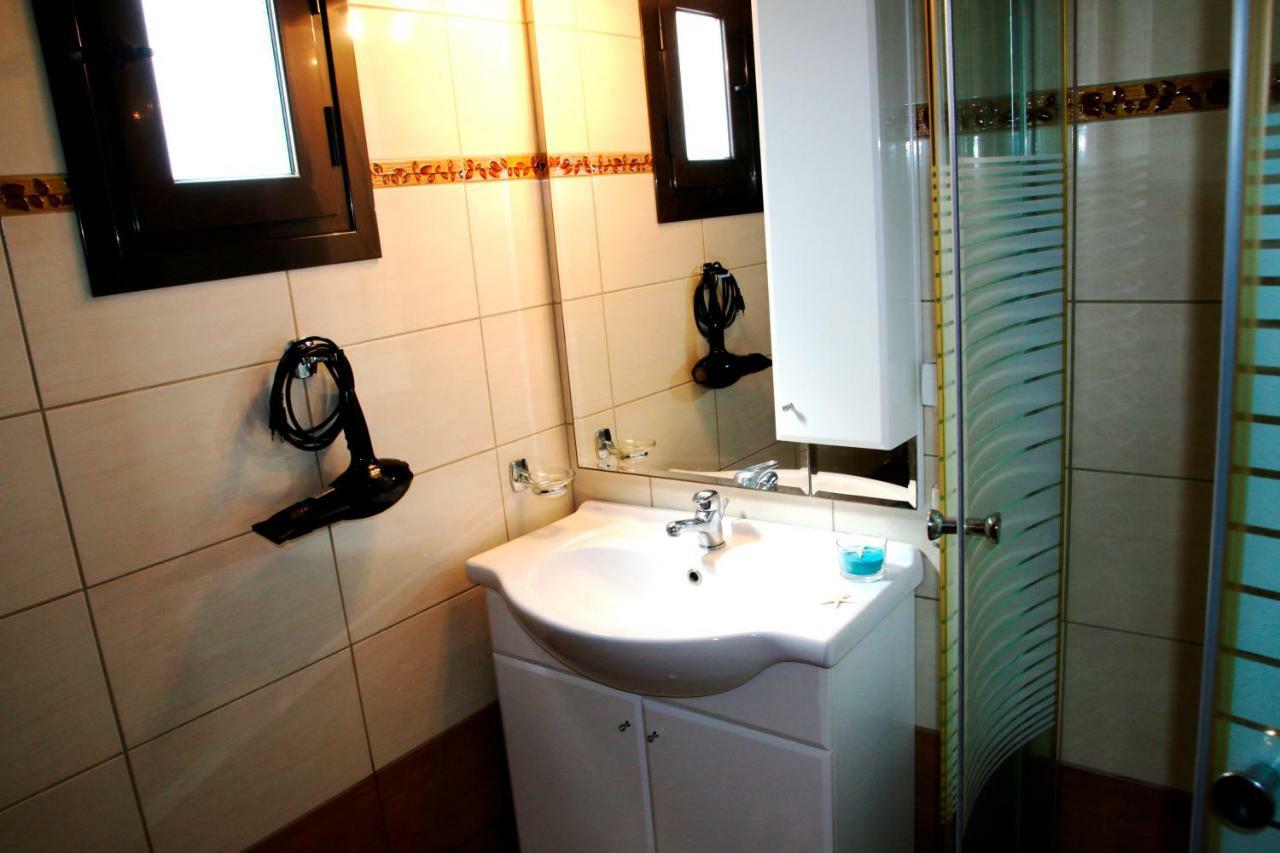 Horizon View Apartment Athánion Esterno foto
